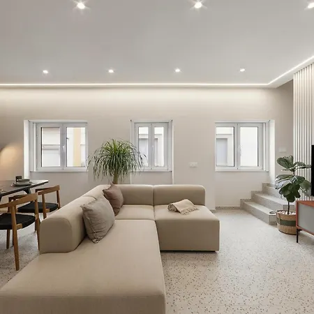 The Great Rose Retreat Apartment Nazaré